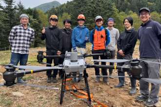 八ヶ岳で始動、日本初の“30kg運搬ドローン物流”社会実装