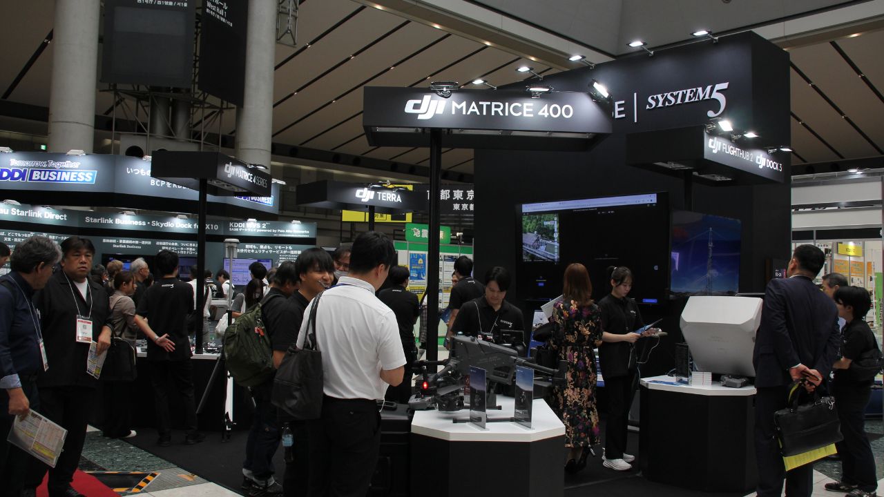 新開発の放水ドローンやドローンポートの活用方法に注目が集まった危機管理産業展2025