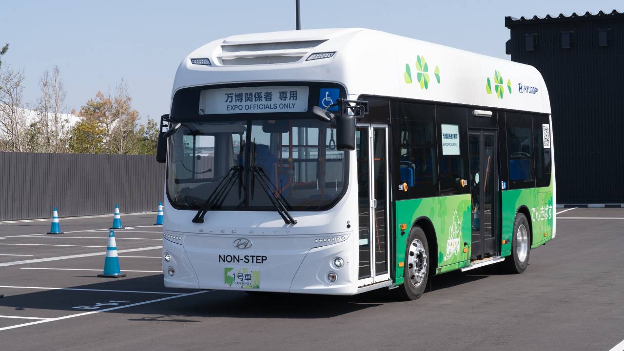 ヒョンデ、大阪・関西万博への協賛活動を成功裏に終了　EVバス「ELEC CITY TOWN（エレク シティ タウン）」が延べ47万人以上の快適な万博体験に貢献
