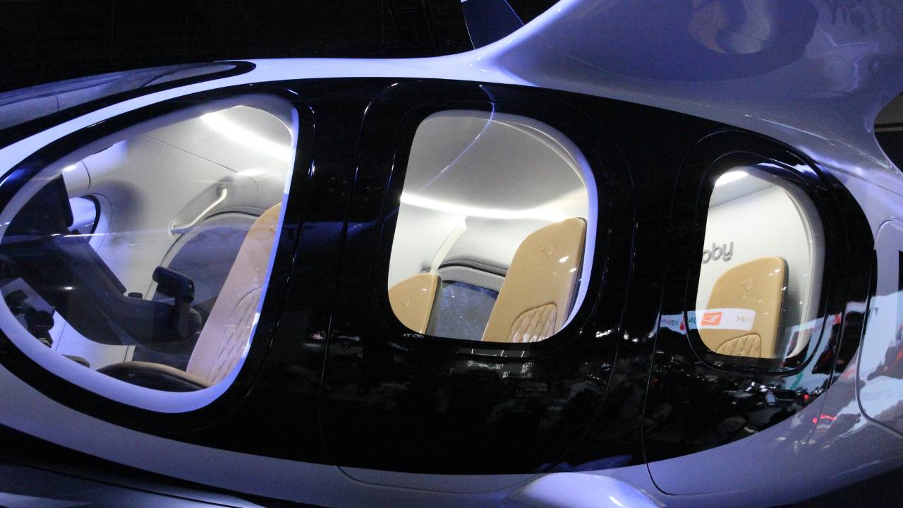 Japan Mobility Show 2025、空飛ぶクルマとドローンが集結。SkyDriveやLEXUSなどが次世代エアモビリティを披露
