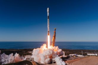 世界最大級の小型SAR衛星コンステレーションで防衛・防災を支援する「ICEYE」、新たに小型SAR衛星5基の軌道投入・初期通信に成功