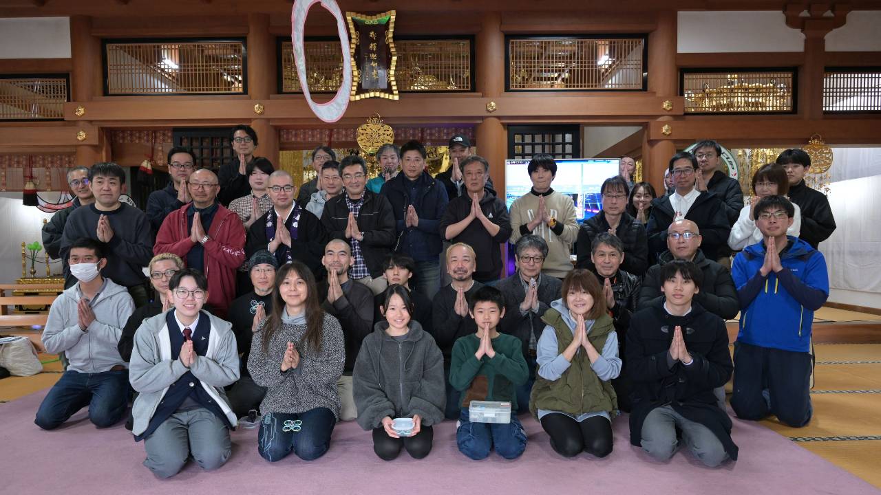 [広島県府中市]ドローン寺 釈迦院、「無人航空祭」を開催。幻想的な「本堂内ドローンショー奉納」と「第6回マイクロドローンレース」を2026年1月4日に実施