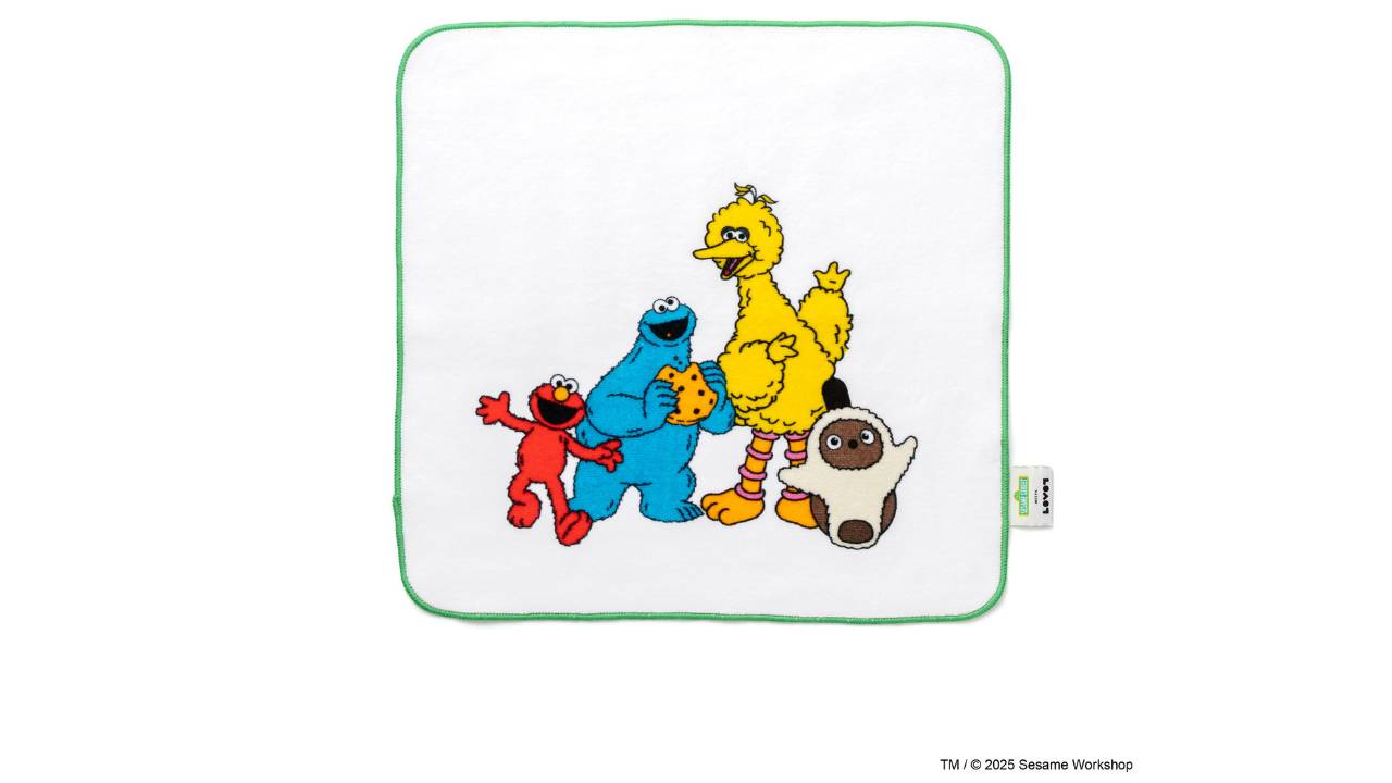 「LOVOT」と「セサミストリート」がコラボレーション！キャラクターの“ふわもこ”を模したコラボウェアが登場 」「LOVOT ストア」にエルモたちがやってくる！
