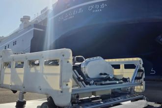 海洋DXを加速！FullDepthが開発中の国産・船底清掃ロボットによる「GX・燃費改善・CO2排出削減」に向けた実機稼働を公開