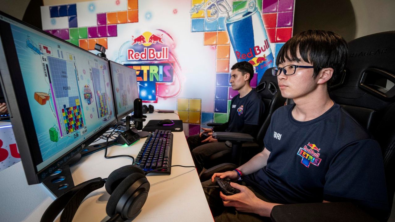 2,000機以上のドローンを使用した、世界初の空中テトリス公式戦 Red Bull Tetris World Final