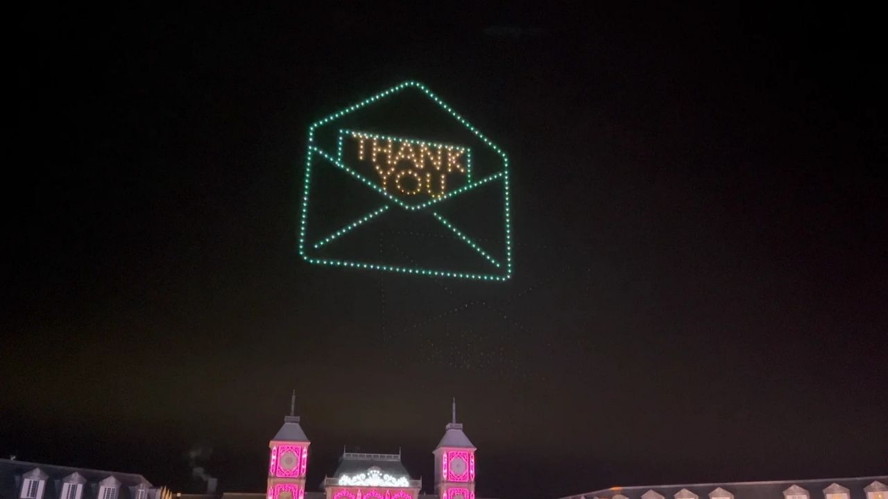 White Crow、個人向け「メッセージドローンショー」サービス提供開始