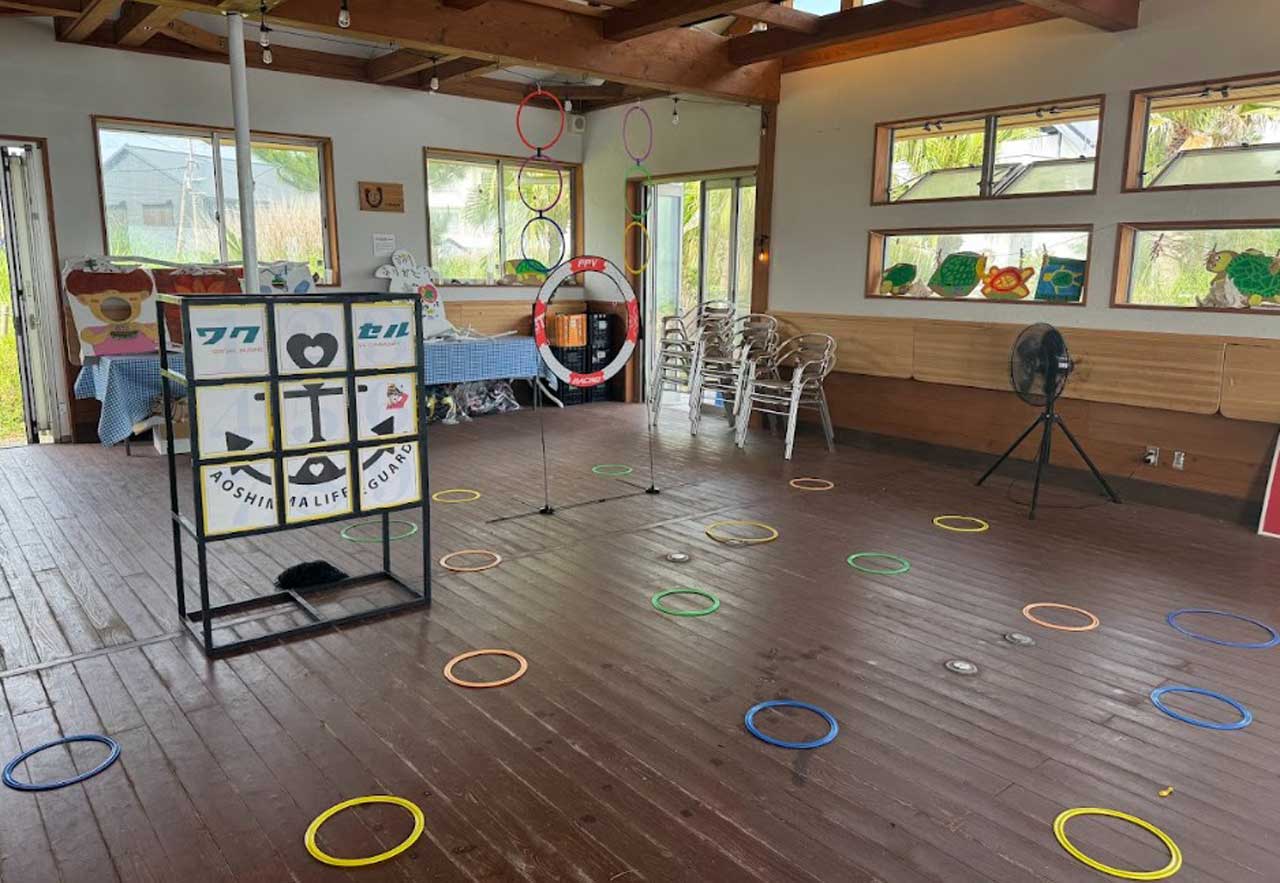 ドローンとプログラミングの体験教室