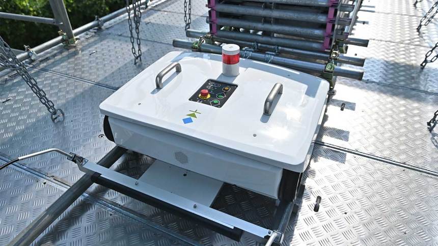 パイプレール運搬ロボット「TLEVER」