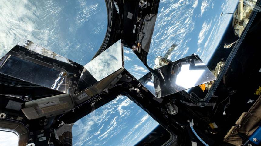 251204_origami-mirror_topUwSKO05c