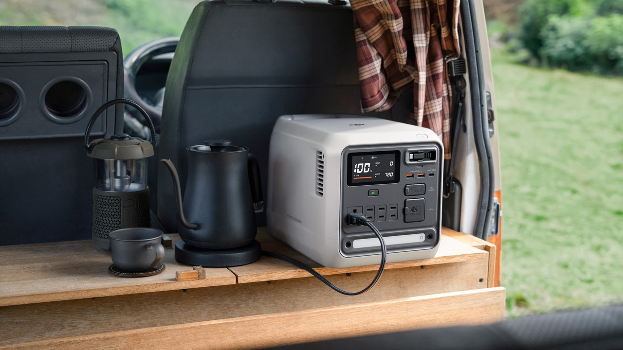 260423_DJI_Power1000Mini-WH_02GbMH74LC