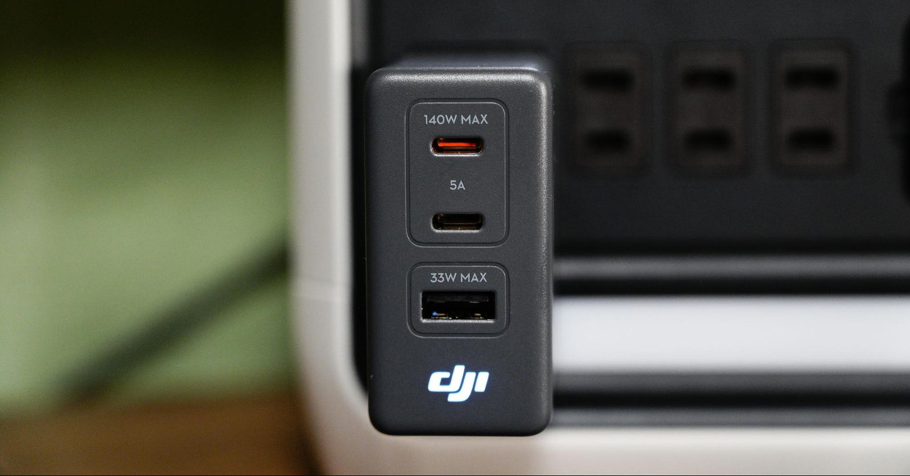 260730_DJI_Power140W_01UgjywUEY