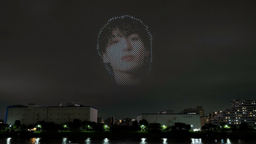 260902_drone-show_topNgSW7c0S