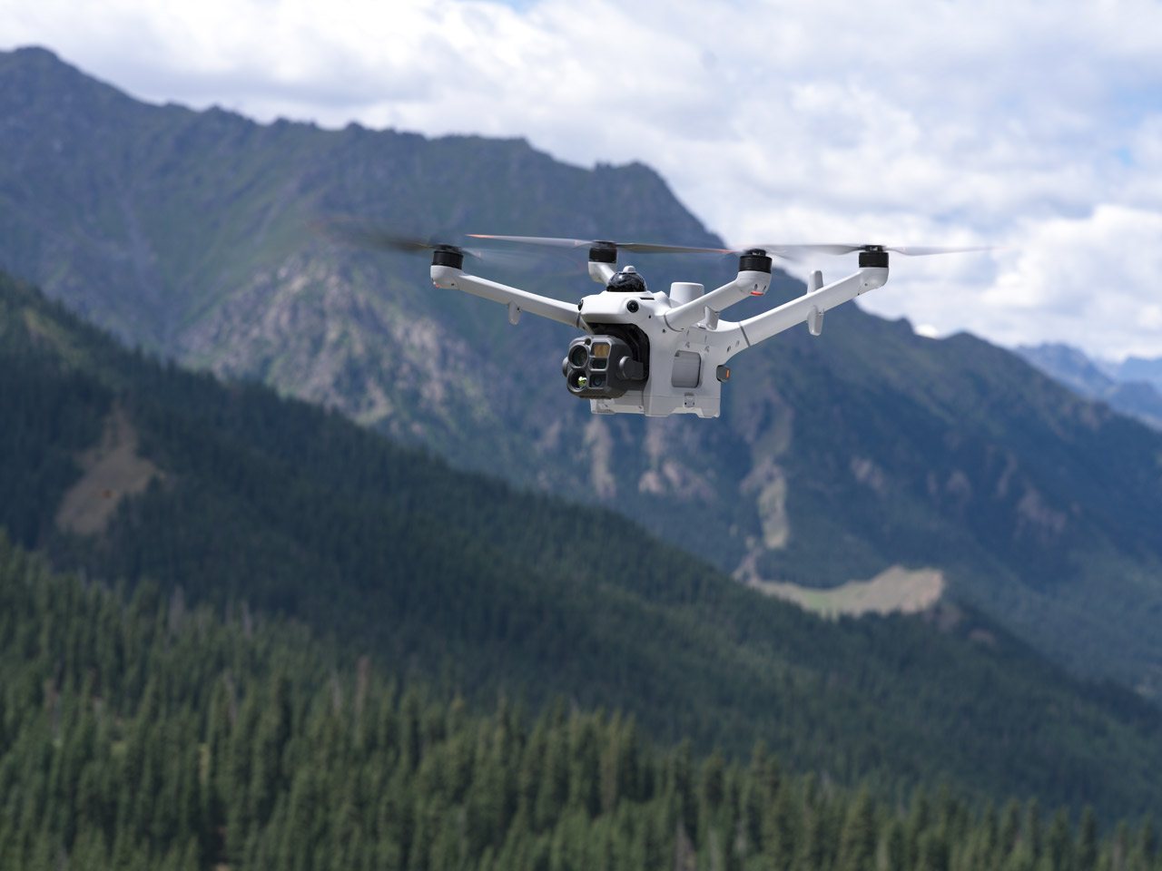 2610015_DJI-Dock-4_08MjsVA44E